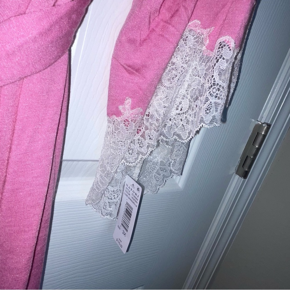 Natori Shangri-la robe, 3X. NWT - Picture 5 of 8